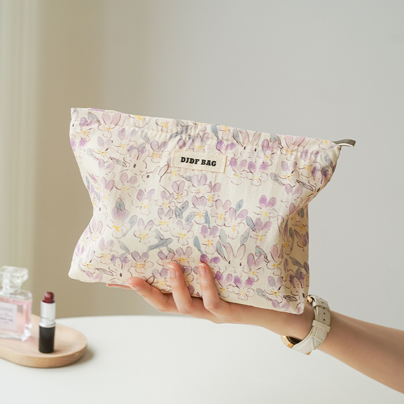 Purple Bunny Women's Cosmetic  - Skincare Animate 评论和价格